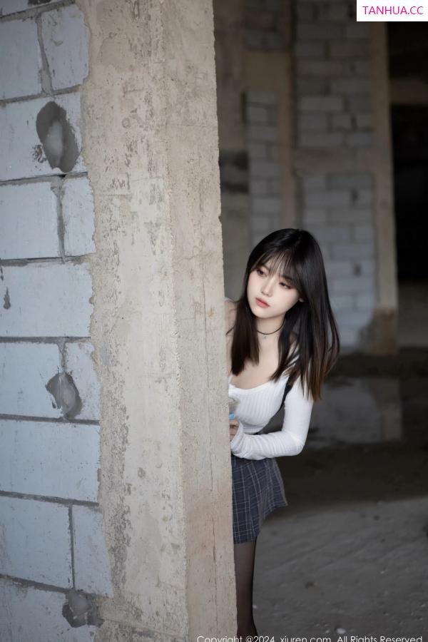 豆瓣酱  [XiuRen]高清写真图 2024.04.23 No.8439 豆瓣酱 美腿黑丝第76张图片